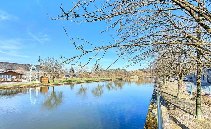 Gerumiges Ferienhaus in Han-sur-Lesse fr 8 Personen mit 4 Schlafzimmern, privatem Garten und Terrasse