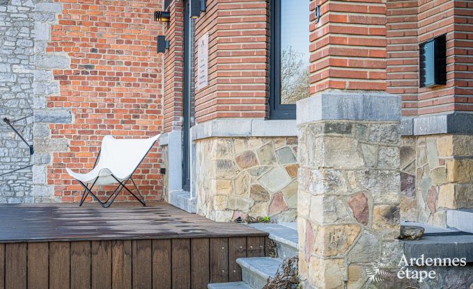 Gerumiges Ferienhaus in Han-sur-Lesse fr 8 Personen mit 4 Schlafzimmern, privatem Garten und Terrasse