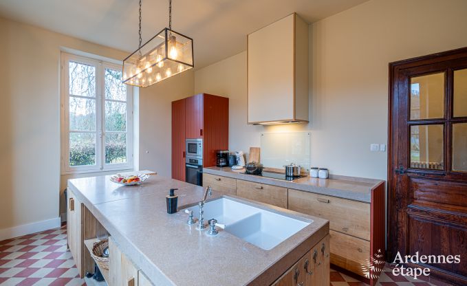 Luxuri�ses Herrenhaus f�r 12 Personen an der Maas in Hasti�re mit Privatgarten und 4 Badezimmern