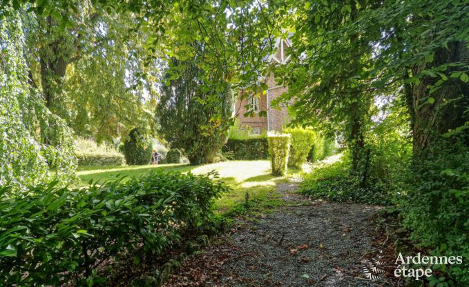 Luxuri�ses Herrenhaus f�r 12 Personen an der Maas in Hasti�re mit Privatgarten und 4 Badezimmern