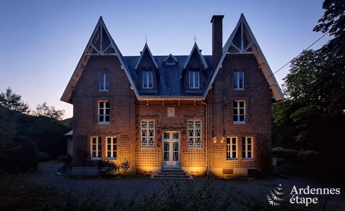 Luxuri�ses Herrenhaus f�r 12 Personen an der Maas in Hasti�re mit Privatgarten und 4 Badezimmern