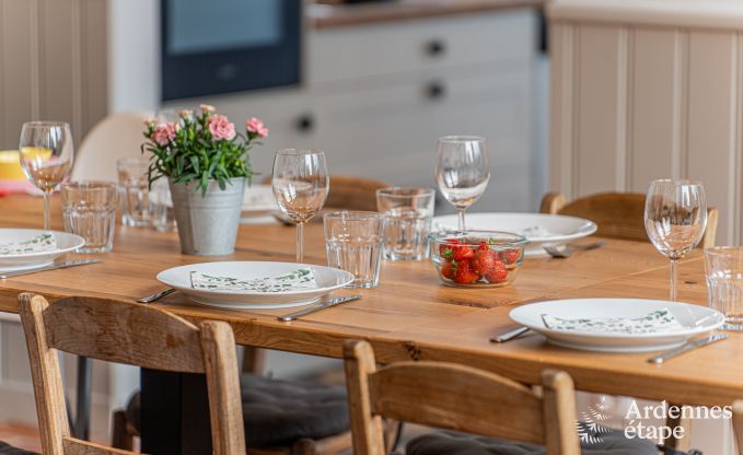 Wundersch�nes Ferienhaus f�r 14 Personen in Havelange