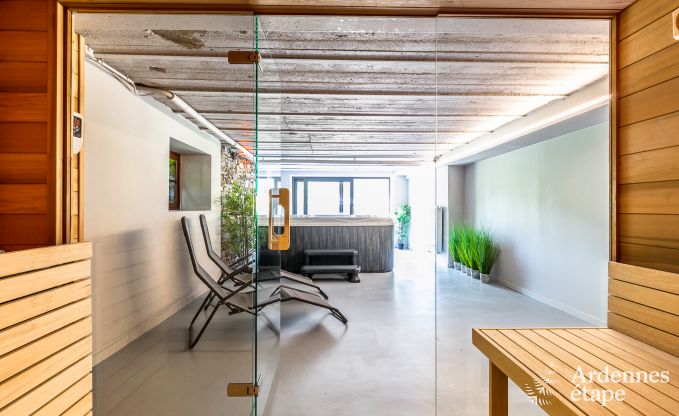 Luxusvilla im Herzen von Houffalize: Ferienhaus fr 24 Personen mit Sauna, Jacuzzi und Spielzimmer in den Ardennen