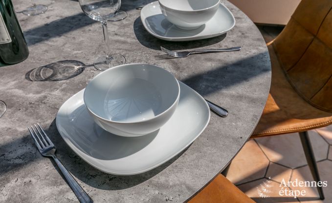 Luxusvilla im Herzen von Houffalize: Ferienhaus fr 24 Personen mit Sauna, Jacuzzi und Spielzimmer in den Ardennen