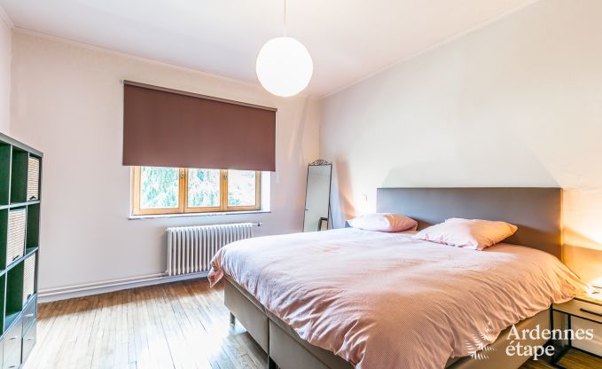 Luxusvilla im Herzen von Houffalize: Ferienhaus fr 24 Personen mit Sauna, Jacuzzi und Spielzimmer in den Ardennen