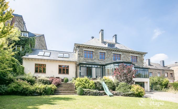 Luxusvilla im Herzen von Houffalize: Ferienhaus fr 24 Personen mit Sauna, Jacuzzi und Spielzimmer in den Ardennen