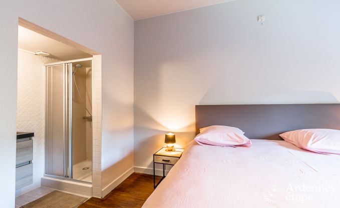 Luxusvilla im Herzen von Houffalize: Ferienhaus fr 24 Personen mit Sauna, Jacuzzi und Spielzimmer in den Ardennen