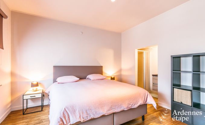 Luxusvilla im Herzen von Houffalize: Ferienhaus fr 24 Personen mit Sauna, Jacuzzi und Spielzimmer in den Ardennen