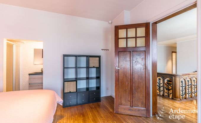 Luxusvilla im Herzen von Houffalize: Ferienhaus fr 24 Personen mit Sauna, Jacuzzi und Spielzimmer in den Ardennen