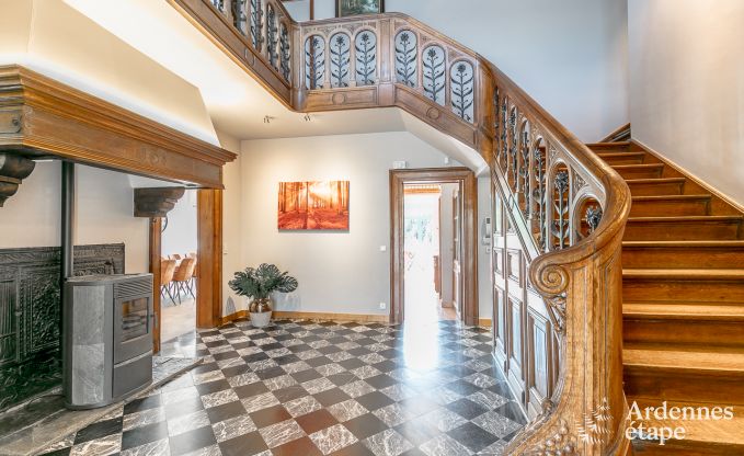 Luxusvilla im Herzen von Houffalize: Ferienhaus fr 24 Personen mit Sauna, Jacuzzi und Spielzimmer in den Ardennen