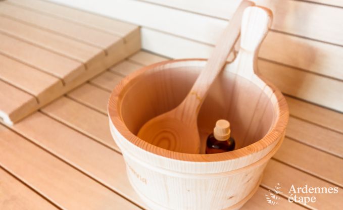 Luxusvilla im Herzen von Houffalize: Ferienhaus fr 24 Personen mit Sauna, Jacuzzi und Spielzimmer in den Ardennen