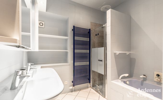 Luxusvilla im Herzen von Houffalize: Ferienhaus fr 24 Personen mit Sauna, Jacuzzi und Spielzimmer in den Ardennen