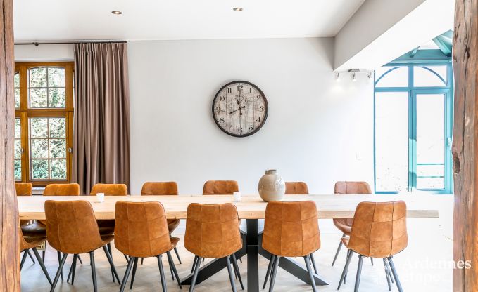 Luxusvilla im Herzen von Houffalize: Ferienhaus fr 24 Personen mit Sauna, Jacuzzi und Spielzimmer in den Ardennen