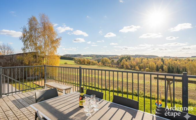Luxusvilla in Houffalize: Unterkunft fr 22 Personen mit Pool, Sauna und Garten in den Ardennen
