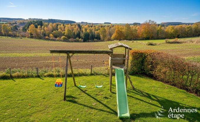 Luxusvilla in Houffalize: Unterkunft fr 22 Personen mit Pool, Sauna und Garten in den Ardennen