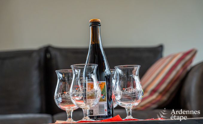 Luxusvilla in Houffalize: Unterkunft fr 22 Personen mit Pool, Sauna und Garten in den Ardennen