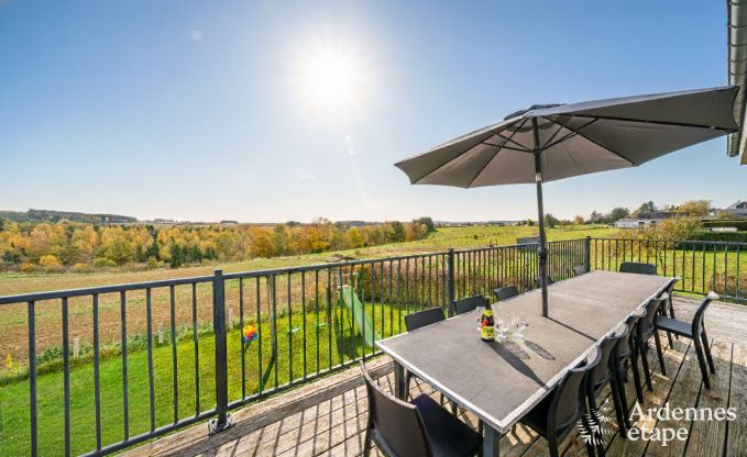 Luxusvilla in Houffalize: Unterkunft fr 22 Personen mit Pool, Sauna und Garten in den Ardennen