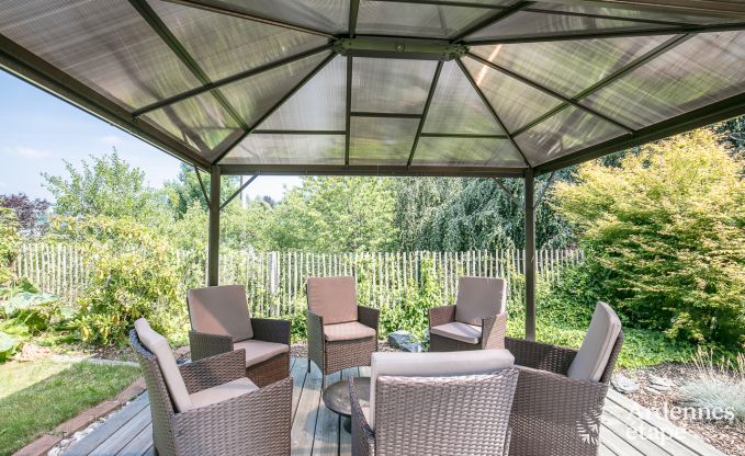 Luxusvilla im Herzen von Houffalize: Ferienhaus fr 24 Personen mit Sauna, Jacuzzi und Spielzimmer in den Ardennen