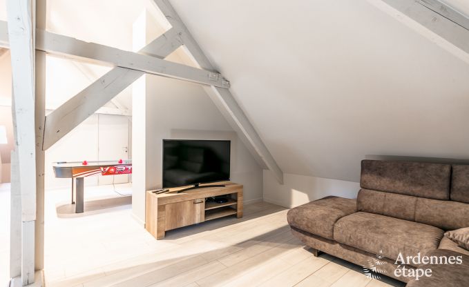 Luxusvilla im Herzen von Houffalize: Ferienhaus fr 24 Personen mit Sauna, Jacuzzi und Spielzimmer in den Ardennen