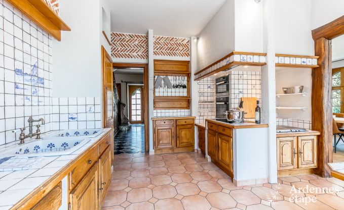 Luxusvilla im Herzen von Houffalize: Ferienhaus fr 24 Personen mit Sauna, Jacuzzi und Spielzimmer in den Ardennen