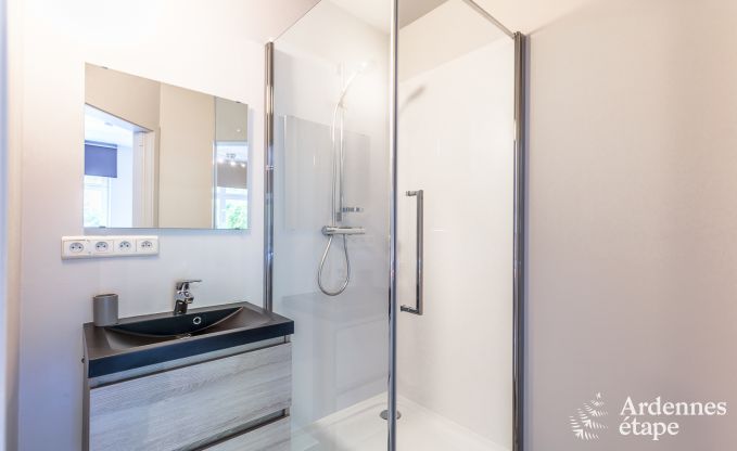 Luxusvilla im Herzen von Houffalize: Ferienhaus fr 24 Personen mit Sauna, Jacuzzi und Spielzimmer in den Ardennen