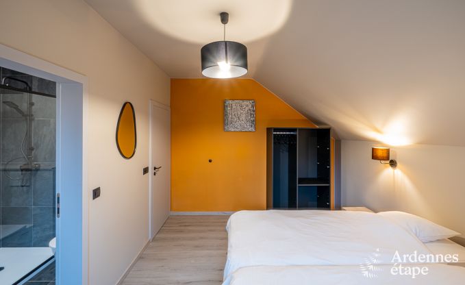 Luxusvilla in Houffalize: Unterkunft f�r 18 Personen mit Pool, Sauna und privatem Garten in den Ardennen