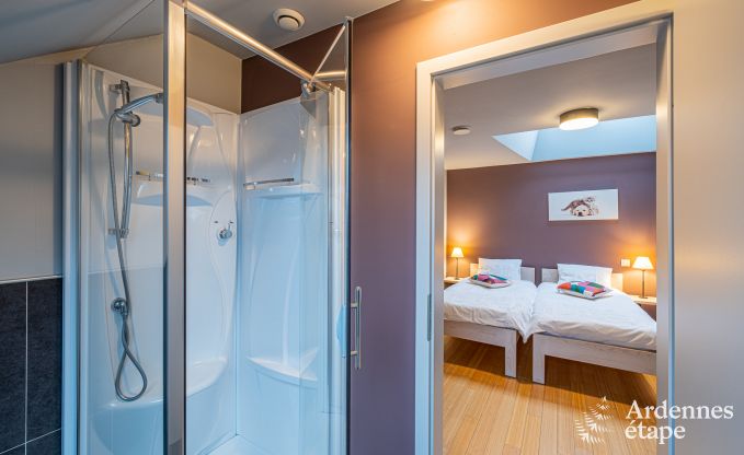 Luxusvilla in Houffalize: Unterkunft f�r 18 Personen mit Pool, Sauna und privatem Garten in den Ardennen