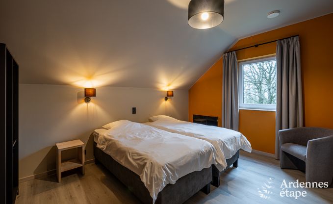 Luxusvilla in Houffalize: Unterkunft f�r 18 Personen mit Pool, Sauna und privatem Garten in den Ardennen