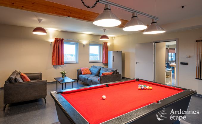 Luxusvilla in Houffalize: Unterkunft f�r 18 Personen mit Pool, Sauna und privatem Garten in den Ardennen