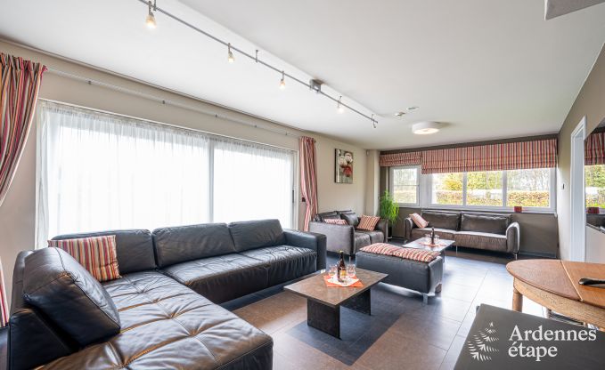 Luxusvilla in Houffalize: Unterkunft f�r 18 Personen mit Pool, Sauna und privatem Garten in den Ardennen
