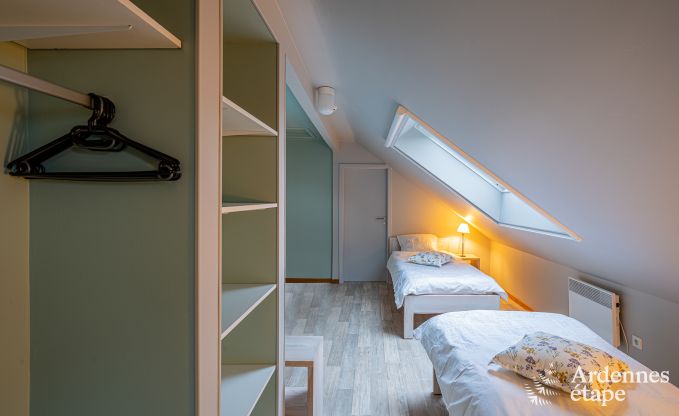 Luxusvilla in Houffalize: Unterkunft f�r 18 Personen mit Pool, Sauna und privatem Garten in den Ardennen