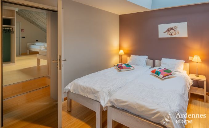 Luxusvilla in Houffalize: Unterkunft f�r 18 Personen mit Pool, Sauna und privatem Garten in den Ardennen