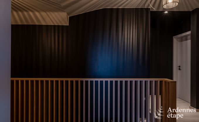 Luxusvilla in Houffalize: Unterkunft f�r 18 Personen mit Pool, Sauna und privatem Garten in den Ardennen