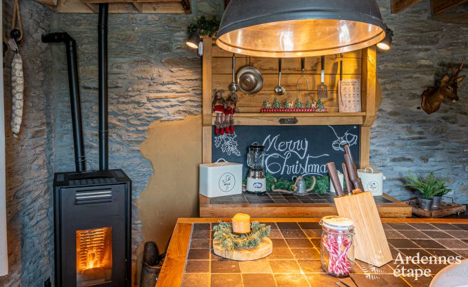 Einzigartiges Ferienhaus f�r 6 Personen in Houffalize, das ganze Jahr �ber in Weihnachtsstimmung!