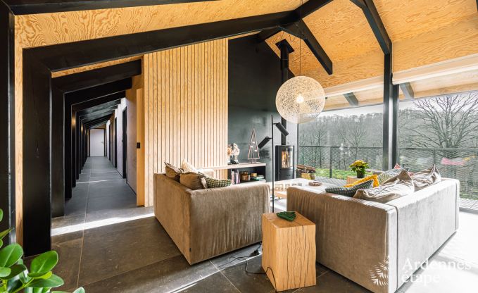 Abgelegenes Ferienhaus mit Pool in Houyet, Ardennen