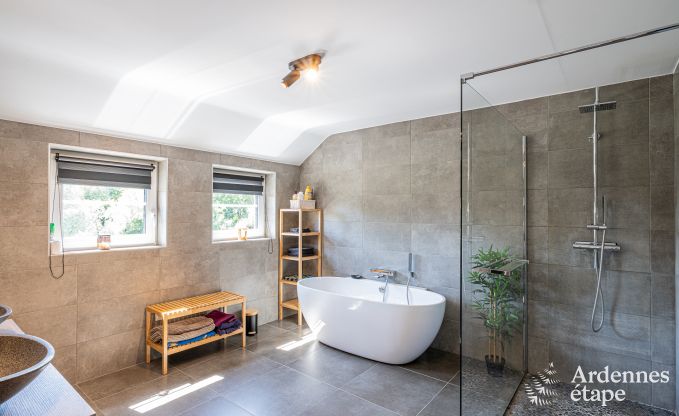 Ferienhaus f�r 9 Personen in Wanlin mit 4 Schlafzimmern und eingez�untem Garten