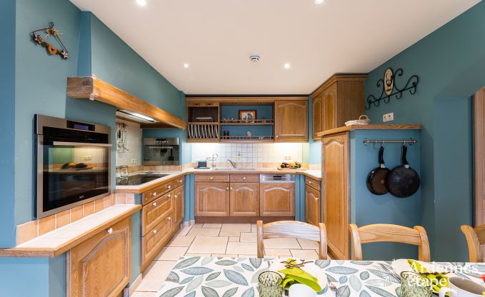 Luxusferienhaus in Jalhay fr 12 Personen mit Whirlpool, Spielzimmer und privatem Garten