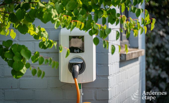 Gem�tliches Ferienhaus in Jambes f�r 3 mit Schwimmbad