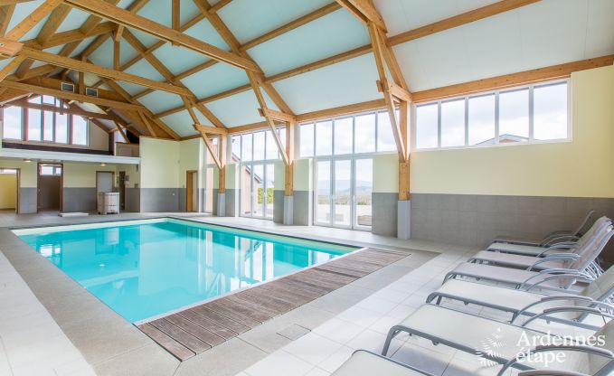 Ferienhaus für 48 Personen mit Schwimmbad und Wellness in La Roche