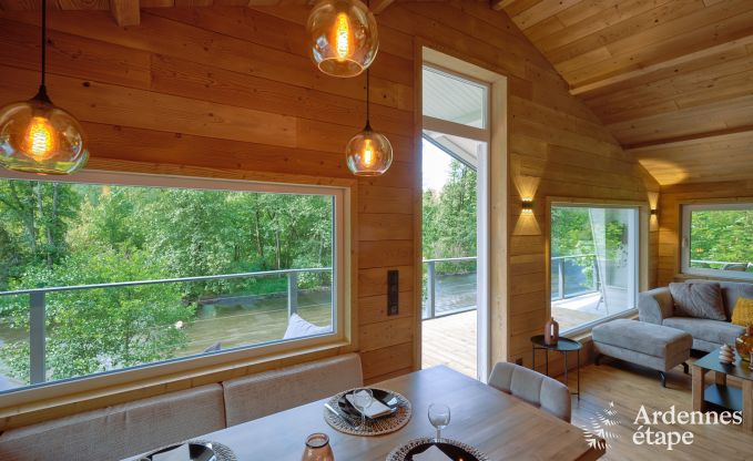 Ger�umiges Chalet am Wasser f�r 6 Personen mit Holzofen, Grill und privater Terrasse in La Roche-en-Ardenne