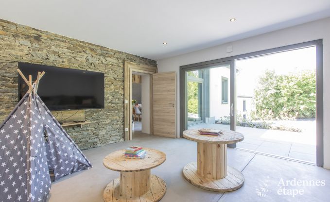 Ferienhaus L�glise 15/18 Pers. Ardennen Wellness