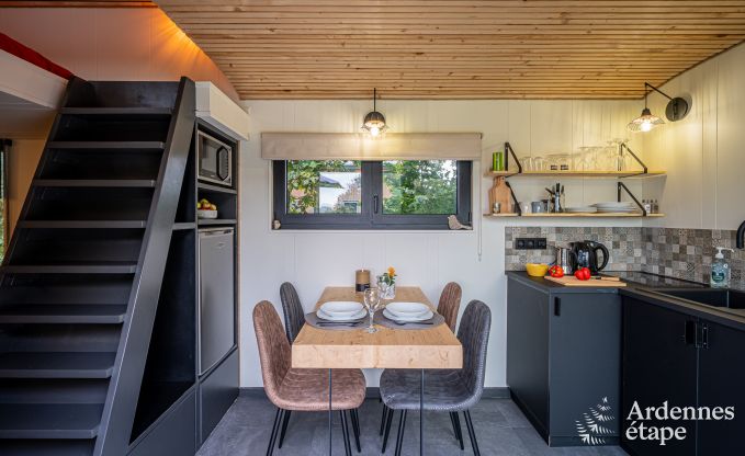 Charmantes Tiny House f�r 4 Personen in L�glise mit Kochnische, Holzofen und Privatgarten