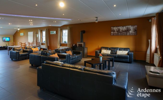 Ferienhaus in L�glise, Ardennen, 32 Personen, gro�er privater Garten, Sportanlagen, Spa, Spielzimmer, optimaler Komfort