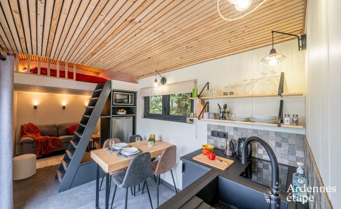 Charmantes Tiny House fr 4 Personen in Lglise mit Kochnische, Holzofen und Privatgarten