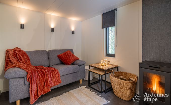 Charmantes Tiny House f�r 4 Personen in L�glise mit Kochnische, Holzofen und Privatgarten