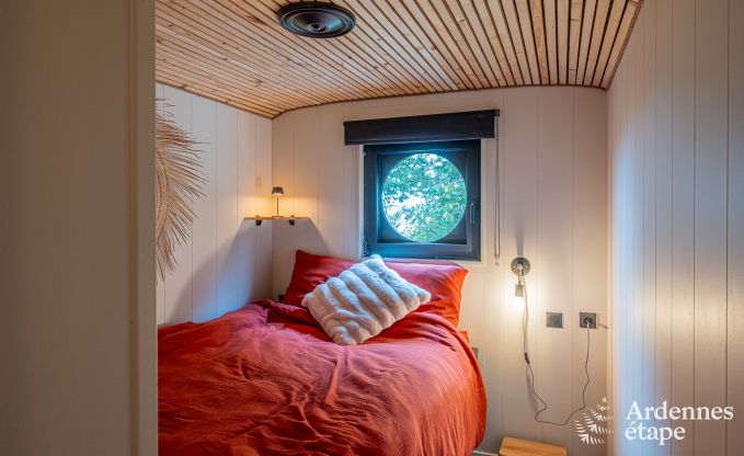 Charmantes Tiny House f�r 4 Personen in L�glise mit Kochnische, Holzofen und Privatgarten