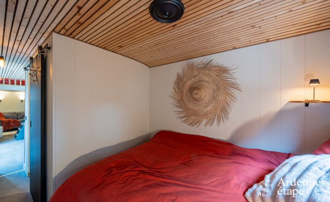Charmantes Tiny House f�r 4 Personen in L�glise mit Kochnische, Holzofen und Privatgarten