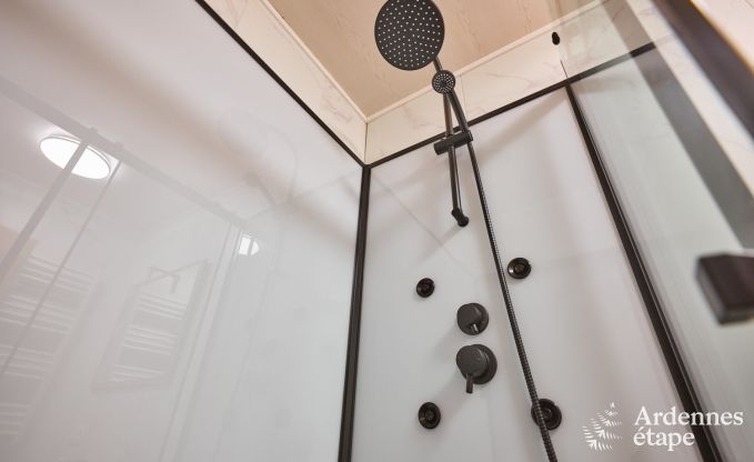 Ruhe garantiert in diesem charmanten Chalet f�r 4 Personen mit Whirlpool in der nat�rlichen Umgebung von Libin