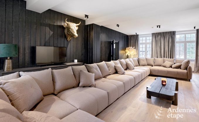 Schloss in Libin: eleganter Aufenthalt fr 40 Personen mit umfangreichen Annehmlichkeiten