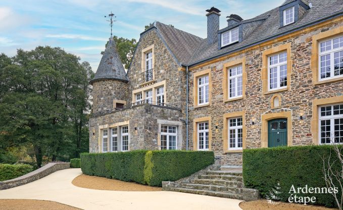 Schloss in Libin: eleganter Aufenthalt fr 40 Personen mit umfangreichen Annehmlichkeiten